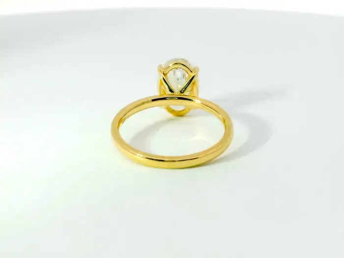 olivia oval solitaire