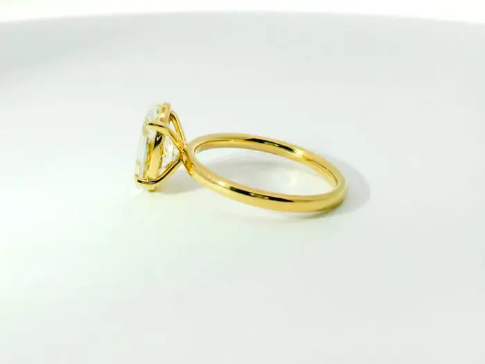 olivia oval solitaire